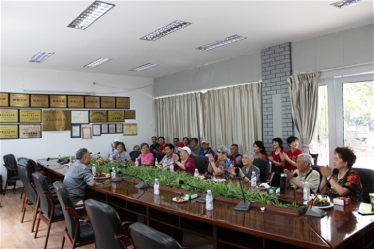 3044am永利集团集团举行“欢迎老朋友老员工回家”参观访问活动413.jpg